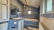 Maison à vendre 5 pièces  (91)MONNERVILLE– Maison en pierre avec dépendances et cave