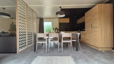 Dpt Essonne (91), à vendre Ormoy-la-Rivière, Lodge 5 chambres - 4 salles d'eau - terrasse dans un village collection avec prestations haut de gamme