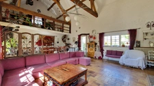 Dpt Essonne (91), à vendre proche de Méréville propriété 8 pièces avec maisonnette, jardin clos, cave et garage