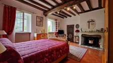 Dpt Essonne (91), à vendre proche de Méréville propriété 8 pièces avec maisonnette, jardin clos, cave et garage