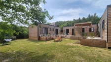 Dpt Essonne (91), à vendre Ormoy-la-Rivière, Lodge 5 chambres - 4 salles d'eau - terrasse dans un village collection avec prestations haut de gamme
