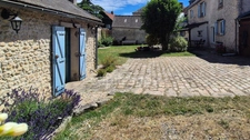 Maison à vendre 5 pièces  (91)MONNERVILLE– Maison en pierre avec dépendances et cave