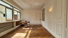 A vendre ETAMPES (91) – Local commercial/ bureaux 4 pièces de 85 m² – Centre-ville – Charme de l’ancien