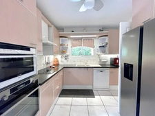 Maison à vendre 6 pièces LA ROQUETTE SUR SIAGNE (06)
