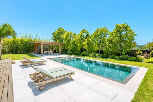 Maison à vendre 6 pièces MOUGINS (06)