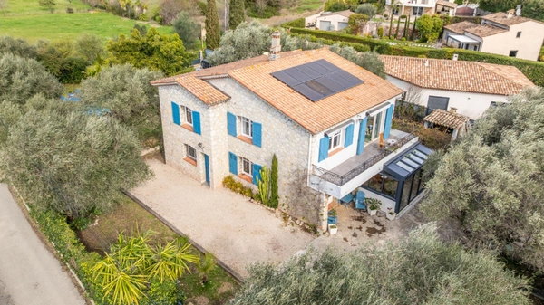 Maison à vendre 6 pièces MOUGINS (06)