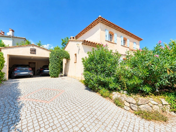 Maison à vendre 5 pièces MOUANS SARTOUX (06)