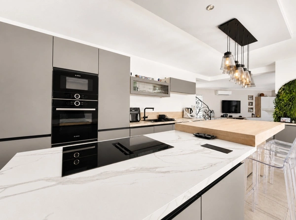 Maison à vendre 0 pièces MOUGINS (06)