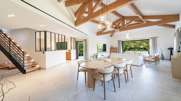 Maison à vendre 6 pièces MOUGINS (06)