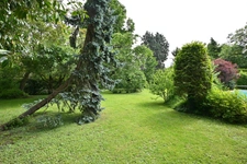 Ile de Vaux sur Seine - Maison 7 pièces de 186m2, 4 chambres, dépendance et piscine; sur terrain de 1912m2.