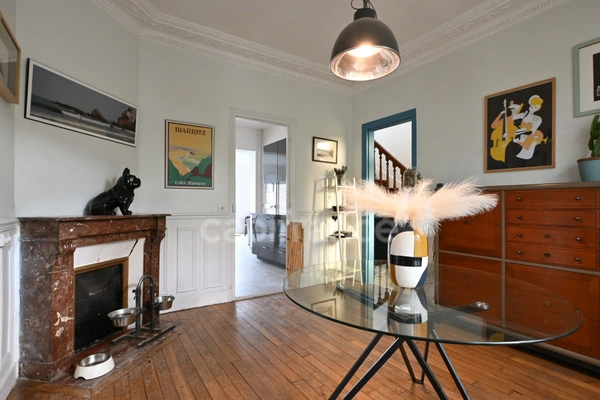 Houilles (78800) - Maison contemporaine 8 pièces, 5 chambres de 174 m², proche centre-ville