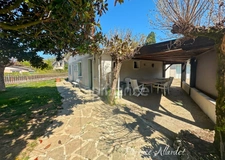  AIX LES BAINS (73): charming house to renovate in a privileged setting