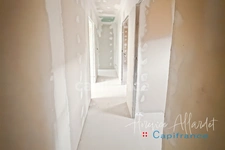 Tastefully renovated 4-room duplex apartment – with high-quality features – terrace and parking – SAINT OFFENGE (73)