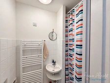AIX LES BAINS (73) APPARTEMENT D'EXCEPTION 135,60 M² – DERNIER ÉTAGE, TERRASSE, 38 M² DE COMBLES AMÉNAGEABLES ET DOUBLE GARAGE DE 50 M²
