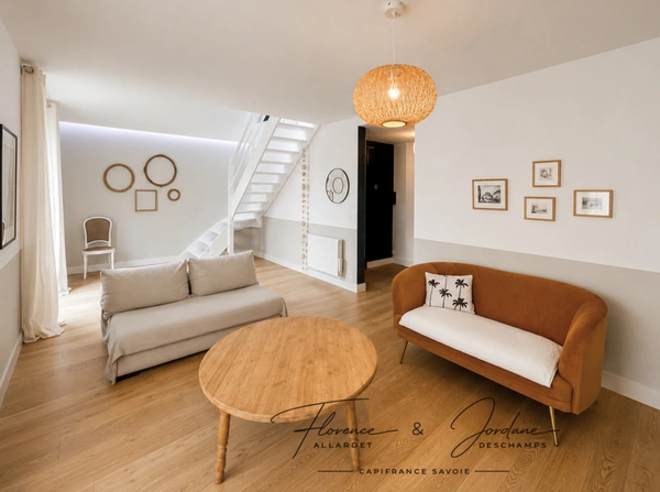 AIX-LES-BAINS – DUPLEX DE CHARME À QUELQUES PAS DU PETIT PORT ET DU LAC DU BOURGET