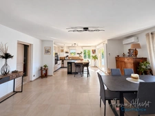 AIX LES BAINS (73) APPARTEMENT D'EXCEPTION 135,60 M² – DERNIER ÉTAGE, TERRASSE, 38 M² DE COMBLES AMÉNAGEABLES ET DOUBLE GARAGE DE 50 M²