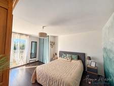 AIX LES BAINS (73) APPARTEMENT D'EXCEPTION 135,60 M² – DERNIER ÉTAGE, TERRASSE, 38 M² DE COMBLES AMÉNAGEABLES ET DOUBLE GARAGE DE 50 M²