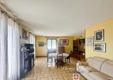 Maison 4 chambres avec vue et terrain – Opportunité à saisir au  VIVIERS DU LAC (73)