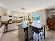 AIX LES BAINS (73) APPARTEMENT D'EXCEPTION 135,60 M² – DERNIER ÉTAGE, TERRASSE, 38 M² DE COMBLES AMÉNAGEABLES ET DOUBLE GARAGE DE 50 M²