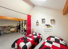 VILLA CONTEMPORAINE ENTRE ANNECY, GENÈVE ET AIX-LES-BAINS – VOLUMES D’EXCEPTION & ESPRIT RESORT PRIVÉ