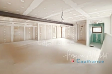 Tastefully renovated 4-room duplex apartment – with high-quality features – terrace and parking – SAINT OFFENGE (73)