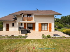 Superb 5-room family property with high-quality features - 800m2 plot with potential for a swimming pool - AIX LES BAINS (73)