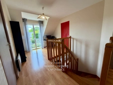 Maison familiale de 146 m² à Tiercé – 5 chambres, jardin sans vis-à-vis, Centre ville et gare à pied