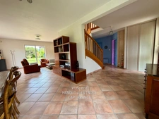 Maison familiale de 146 m² à Tiercé – 5 chambres, jardin sans vis-à-vis, Centre ville et gare à pied