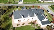 Dpt Maine et Loire (49), for sale near ANGERS house P9 Living on one level 