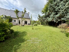 Maison familiale de 146 m² à Tiercé – 5 chambres, jardin sans vis-à-vis, Centre ville et gare à pied