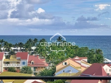 LE GOSIER – BAS-DU-FORT | DUPLEX T4 VUE MER – 159 m² AU SOL AVEC TERRASSES