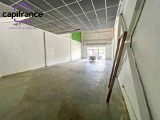 Local commercial 93 m² A LOUER sur JARRY BAIE MAHAULT (971)