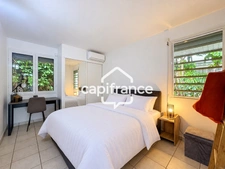 LE GOSIER – BAS-DU-FORT | T3 MEUBLÉ VUE MER – 67 M² + TERRASSE 22 M²