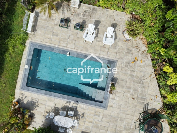 Villa de standing 4 CH avec piscine – Domaine sécurisé – Petit-Bourg
