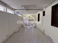 À VENDRE – GRANDE MAISON 2 LOGEMENTS – LE GOSIER (97180) – 280 m² SUR 1 305 m² DE TERRAIN