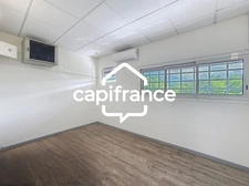 À LOUER – BUREAUX 56 m² – LE VILLAGE DE JARRY – BAIE-MAHAULT