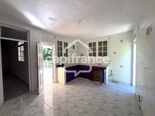 À VENDRE – GRANDE MAISON 2 LOGEMENTS – LE GOSIER (97180) – 280 m² SUR 1 305 m² DE TERRAIN