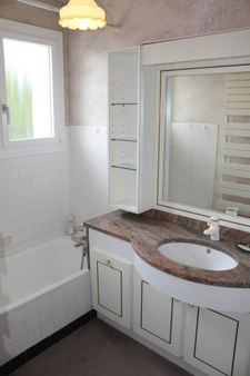Maison à vendre 6 pièces PERONNAS (01)