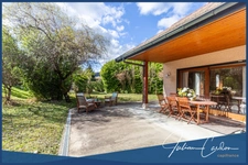 Architect-designed villa for sale in Cuvat