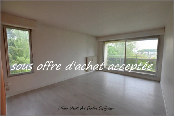 Appartement à vendre 2 pièces MONTBELIARD (25) avec vue panoramique sur la ville