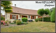 Single-story house for sale in Toulon-sur-Allier (03), 5 rooms, 4 bedrooms, garage, 1315 m² wooded plot