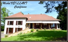 Maison à vendre 16 pièces CRONAT (71), 6 chambres, triple garage, terrain 7355 m².