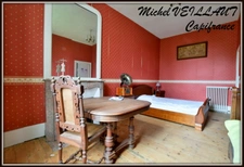 Property for sale with a 15-room building, 2 gîtes, 7390 m² of land, VILLENEUVE SUR ALLIER (03)