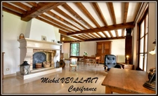 Maison à vendre 16 pièces CRONAT (71), 6 chambres, triple garage, terrain 7355 m².