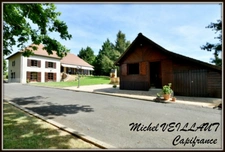 Maison à vendre 16 pièces CRONAT (71), 6 chambres, triple garage, terrain 7355 m².
