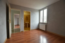 Building for sale in NEVERS (58), building with two apartments, one 3-bedroom and one 4-bedroom, single storey, not part of a condominium, 579 m² plot