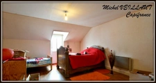 House for sale in Moulins (03), 4 rooms, garage, 2 bedrooms, patio