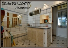 House for sale in Moulins (03), 11 rooms, 5 bedrooms, garage, 3 bathrooms, 237 m² plot