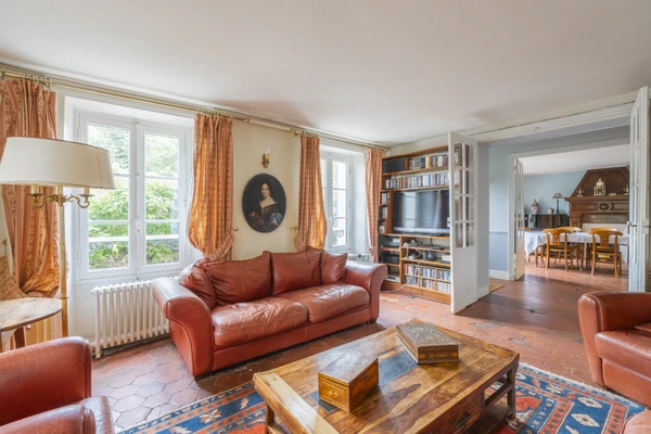Maison à vendre 10 pièces JOUY EN JOSAS (78)