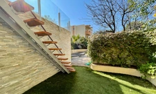 ANTIBES (06) À vendre – Appartement 5 pièces duplex en bas de villa avec piscine salle de sport et jacuzzi